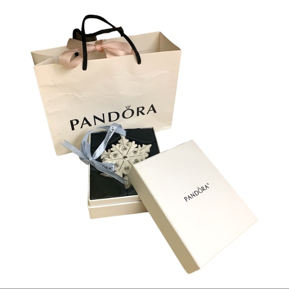 NIB PANDORA 2015 Ltd Edition Snowflake Christmas Tree Ornament - Picture 6 of 9